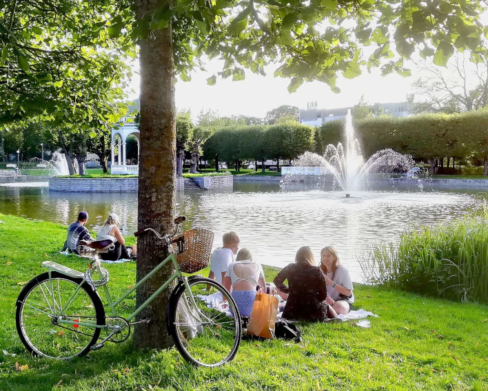 Practica turismo verde en Estonia con nuestros tours en español